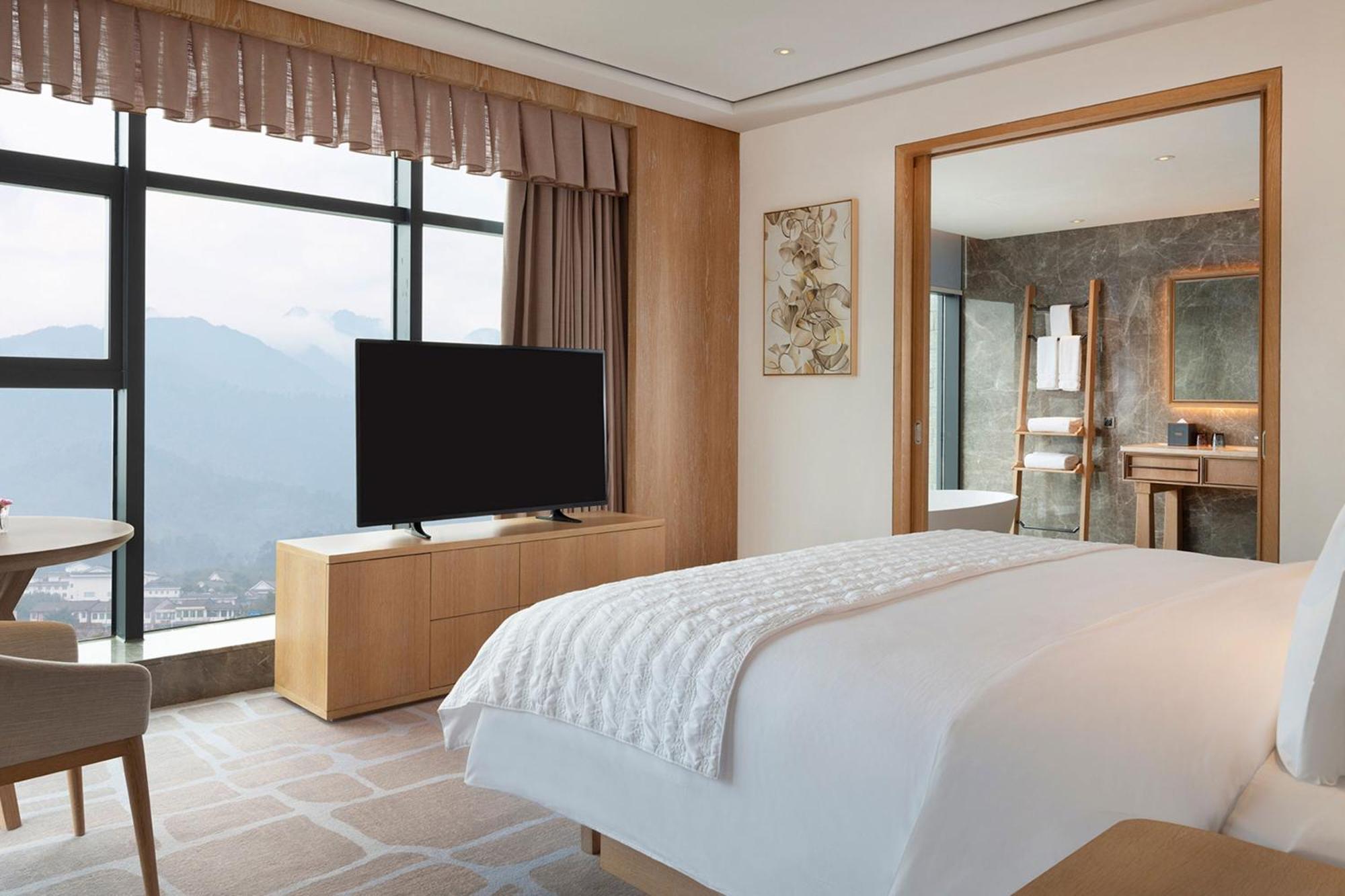 Le Meridien Emei Mountain Resort Emeishan Exterior photo