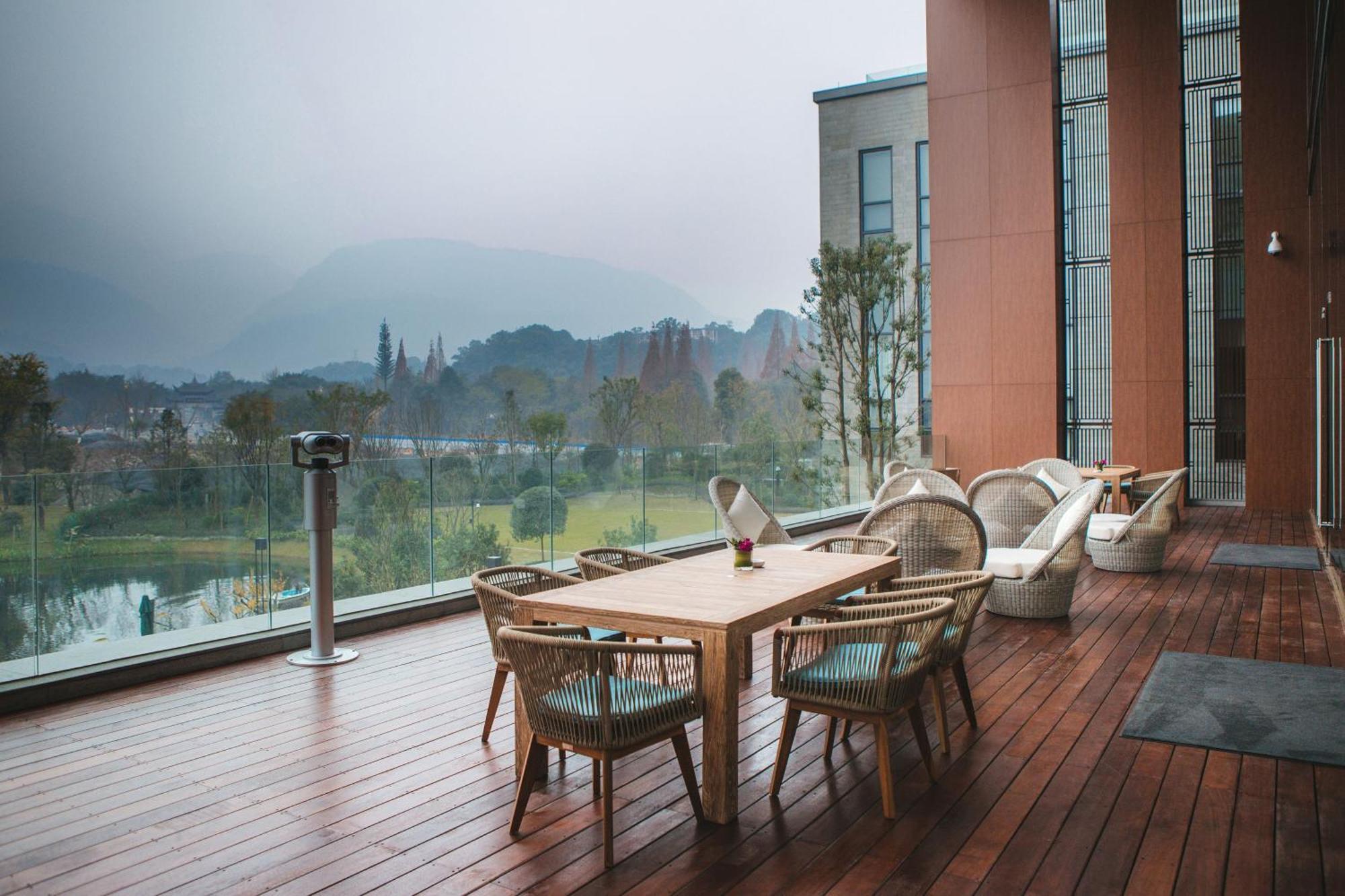 Le Meridien Emei Mountain Resort Emeishan Exterior photo